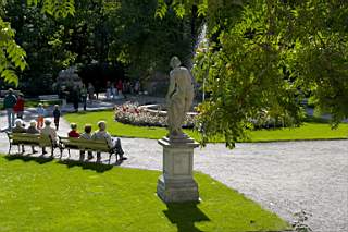 �azienki Kr�lewskie 13