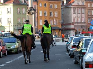 Plac Zamkowy - Policjantki konno